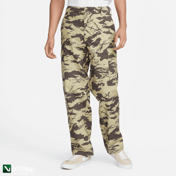 Spodnie Nike Sb Kearny Crgopnt Brtcamo